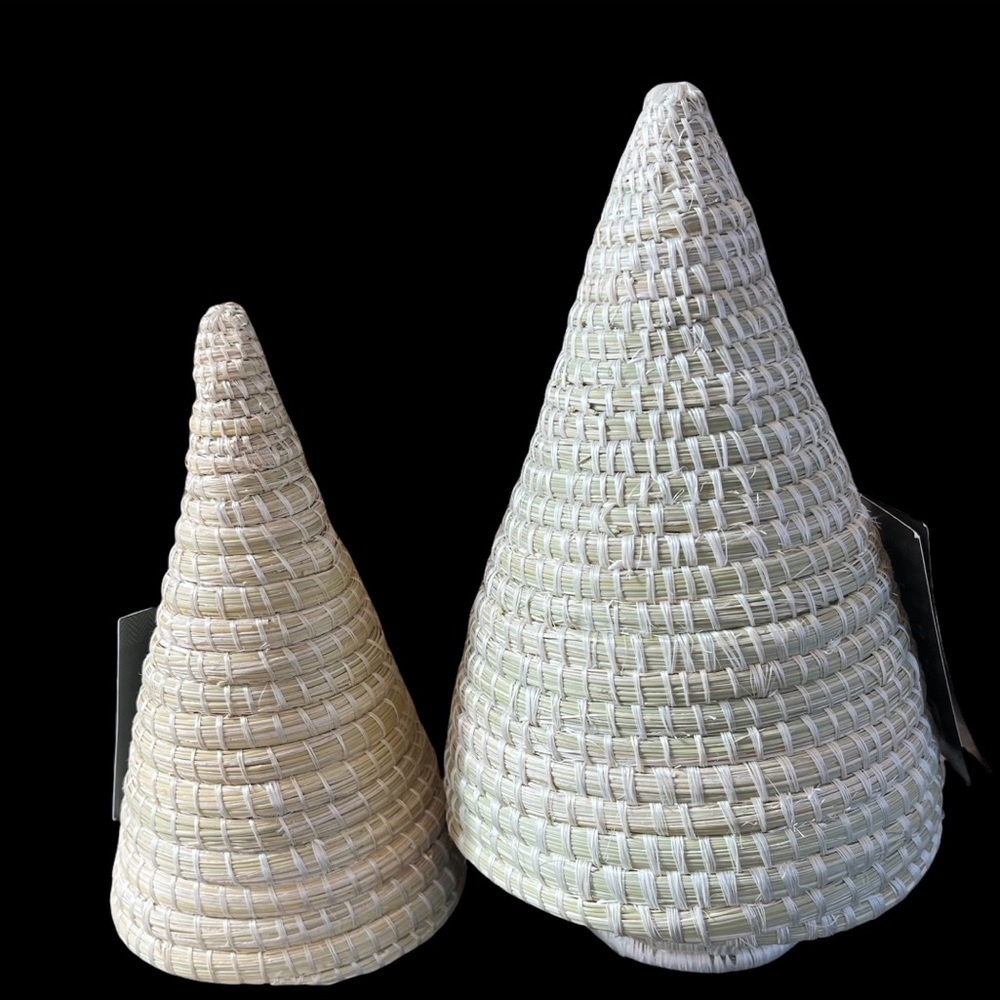 2 nwt Woven Cream tabletop Christmas Trees Threshold medium & large
